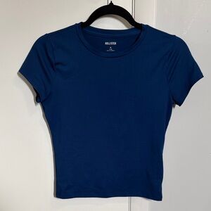 Hollister Women's Navy Short Sleeve Tee